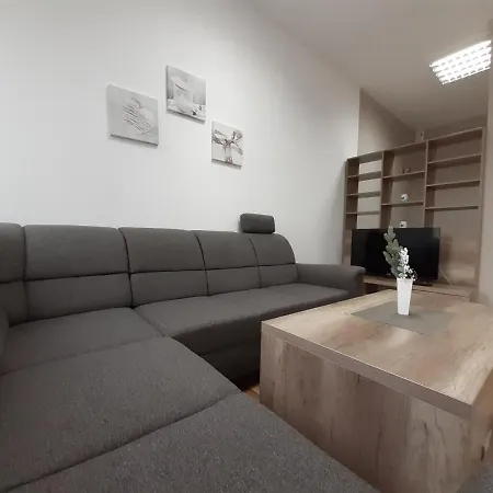 Apartament Modom *